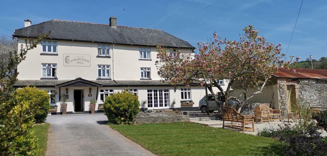 Furzeleigh Mill Inn بكفاستلاي المظهر الخارجي الصورة