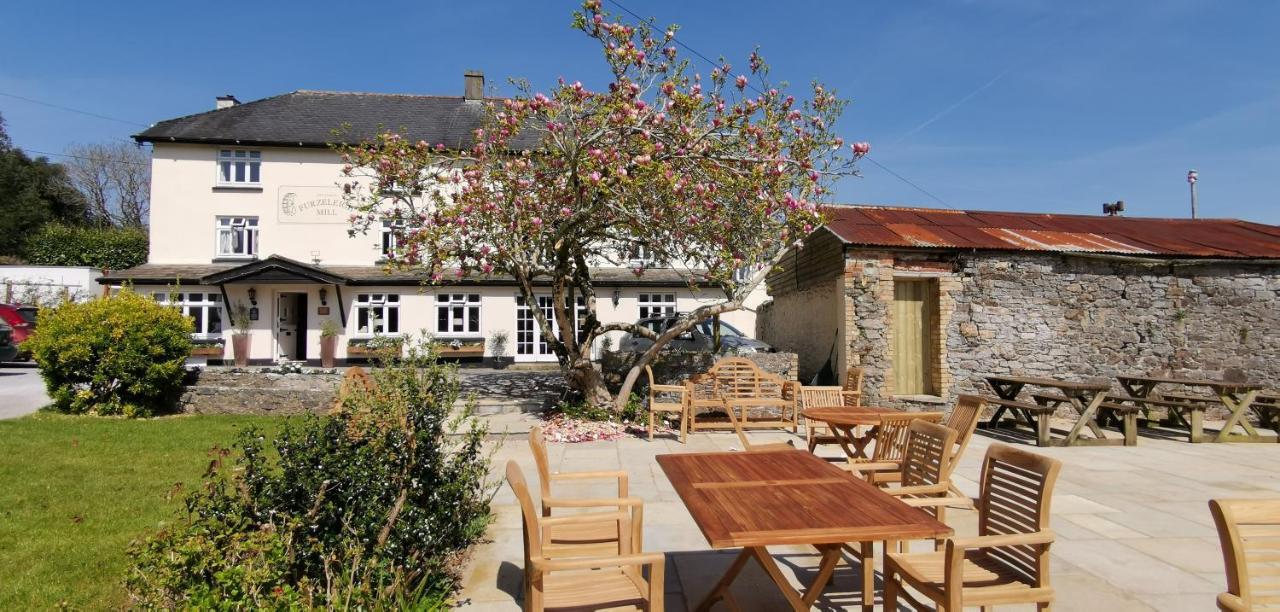 Furzeleigh Mill Inn بكفاستلاي المظهر الخارجي الصورة